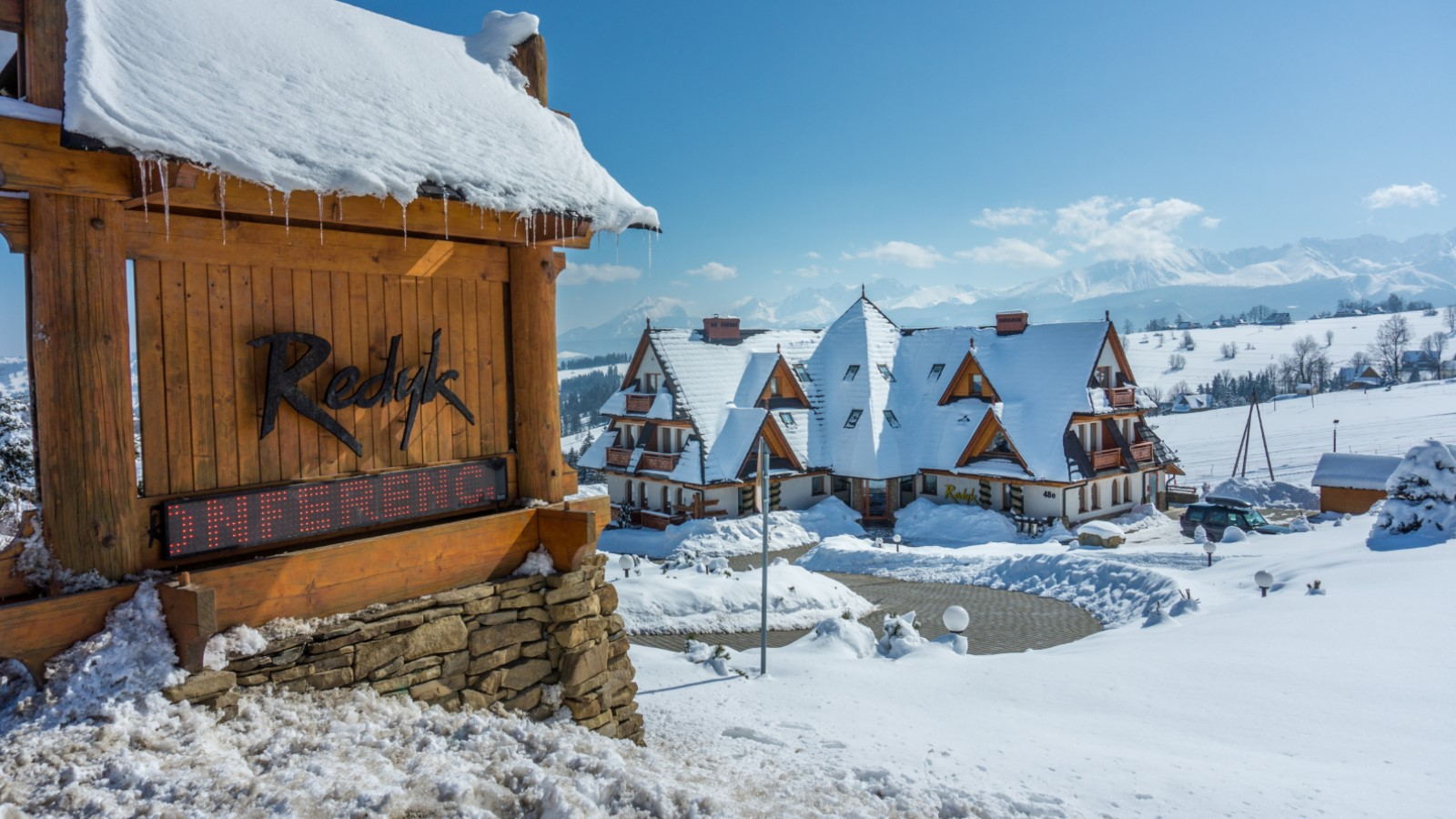 Hotel Redyk - panorama invernale con neve